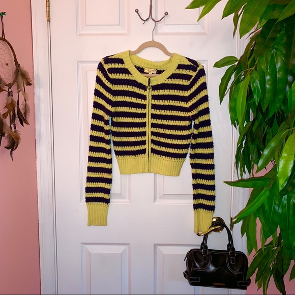❗️SOLD❗️ Cropped Yellow & Navy Blue Striped Zip Up Sweater - Picture 3 of 5